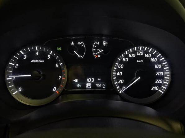 Nissan Tiida II с пробегом 2015 года, цена 1 300 000 рублей, 70213 км, хэтчбек, Автокод Объявления