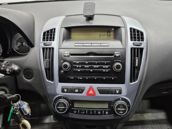 Kia Ceed I с пробегом 2009 года, цена 899 000 рублей, 110300 км, хэтчбек, Автокод Объявления
