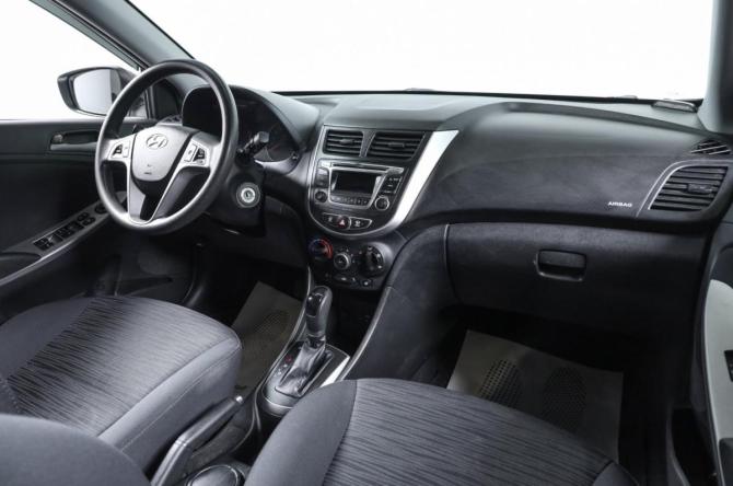 Hyundai Solaris I Рестайлинг с пробегом 2015 года, цена 1 179 000 рублей, 105000 км, хэтчбек, Автокод Объявления