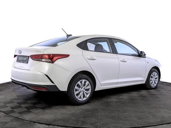 Hyundai Solaris II Рестайлинг с пробегом 2022 года, цена 1 485 000 рублей, 126387 км, седан, Автокод Объявления