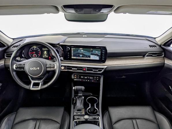 Kia K5 III с пробегом 2022 года, цена 3 250 000 рублей, 50448 км, седан, Автокод Объявления