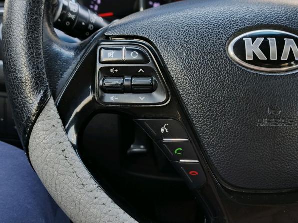 Kia Ceed II Рестайлинг с пробегом 2017 года, цена 999 000 рублей, 383512 км, универсал, Автокод Объявления