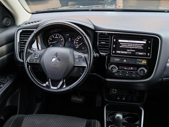 Mitsubishi Outlander III Рестайлинг 2 с пробегом 2018 года, цена 2 400 000 рублей, 69892 км, внедорожник, Автокод Объявления