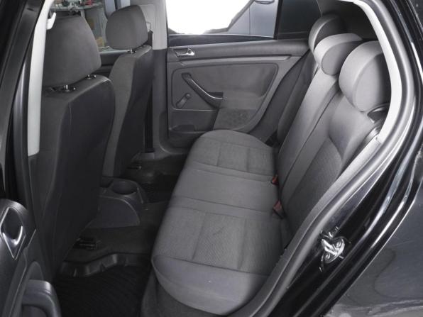 Volkswagen Golf V с пробегом 2005 года, цена 420 000 рублей, 330371 км, хэтчбек, Автокод Объявления