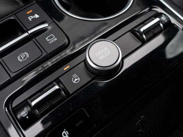 Kia K5 III с пробегом 2020 года, цена 2 350 000 рублей, 131990 км, седан, Автокод Объявления