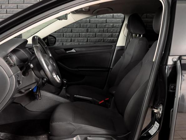 Volkswagen Jetta VI с пробегом 2014 года, цена 950 000 рублей, 197490 км, седан, Автокод Объявления