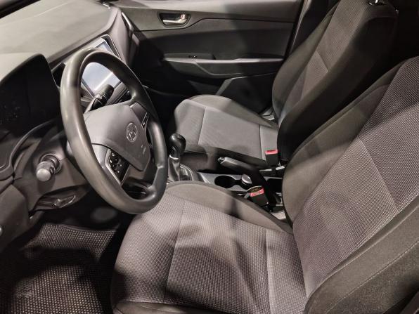 Hyundai Solaris I Рестайлинг с пробегом 2017 года, цена 1 024 000 рублей, 91193 км, седан, Автокод Объявления