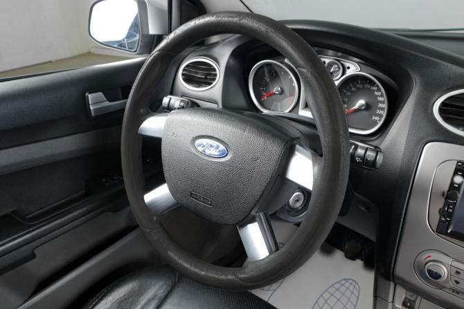 Ford Focus II Рестайлинг с пробегом 2008 года, цена 479 000 рублей, 307000 км, хэтчбек, Автокод Объявления