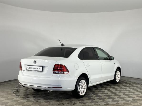 Volkswagen Polo V Рестайлинг с пробегом 2018 года, цена 950 000 рублей, 220615 км, седан, Автокод Объявления