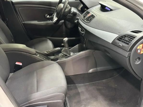 Renault Fluence I с пробегом 2011 года, цена 577 000 рублей, 140000 км, седан, Автокод Объявления