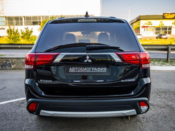 Mitsubishi Outlander III Рестайлинг 2 с пробегом 2017 года, цена 1 768 000 рублей, 149330 км, внедорожник, Автокод Объявления