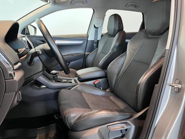 Skoda Karoq I с пробегом 2021 года, цена 2 360 000 рублей, 103867 км, внедорожник, Автокод Объявления