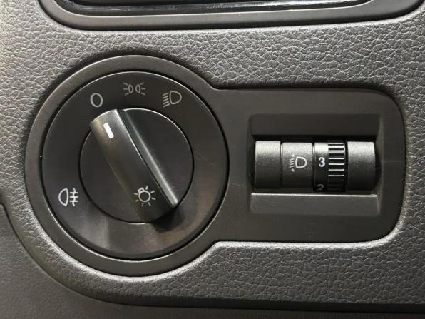 Volkswagen Polo V Рестайлинг с пробегом 2019 года, цена 1 299 000 рублей, 45600 км, седан, Автокод Объявления