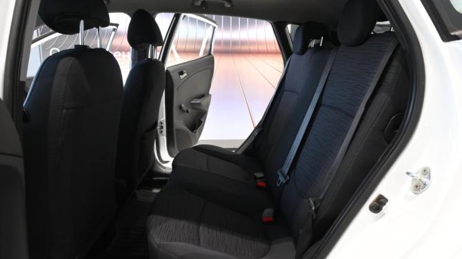 Hyundai Solaris I Рестайлинг с пробегом 2016 года, цена 995 000 рублей, 26228 км, хэтчбек, Автокод Объявления