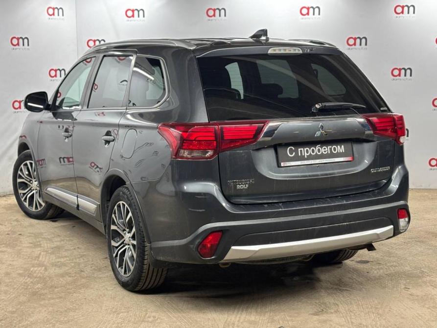 Mitsubishi Outlander III Рестайлинг 2 Санкт-Петербург  - изображение 5