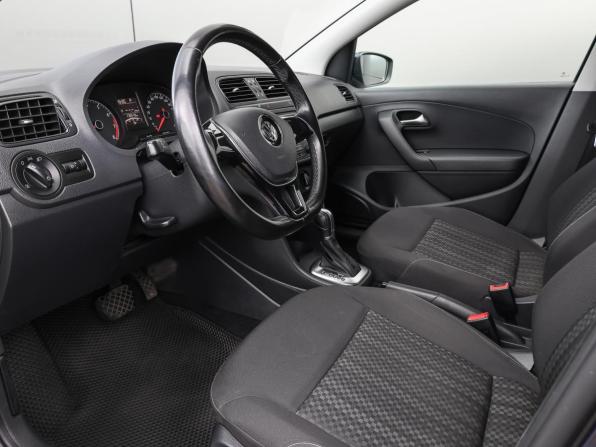 Volkswagen Polo V Рестайлинг с пробегом 2016 года, цена 898 000 рублей, 170917 км, седан, Автокод Объявления