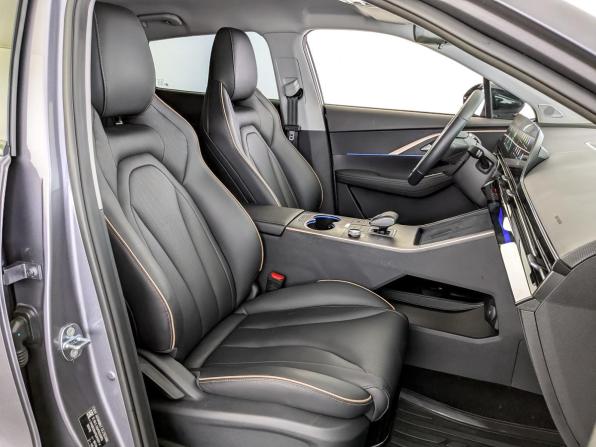 Omoda C5 I с пробегом 2023 года, цена 1 650 000 рублей, 50573 км, внедорожник, Автокод Объявления