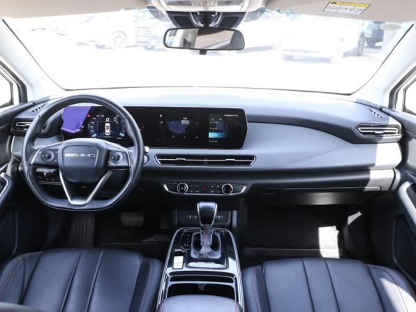 BAIC U5 Plus с пробегом 2023 года, цена 1 100 000 рублей, 33823 км, седан, Автокод Объявления