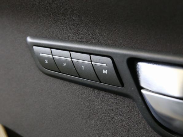 Land Rover Range Rover Evoque I с пробегом 2012 года, цена 1 850 000 рублей, 216000 км, внедорожник, Автокод Объявления