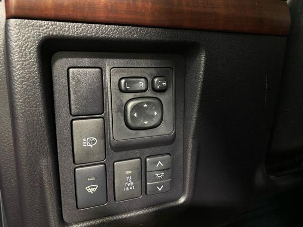 Toyota Land Cruiser Prado 150 Series Рестайлинг 1 с пробегом 2015 года, цена 2 749 000 рублей, 396599 км, внедорожник, Автокод Объявления