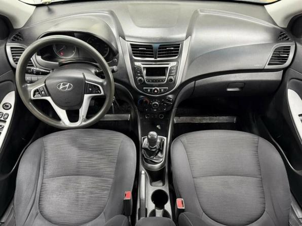 Hyundai Solaris I Рестайлинг с пробегом 2015 года, цена 893 850 рублей, 120514 км, седан, Автокод Объявления