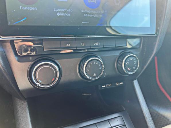 Skoda Octavia III (A7) с пробегом 2014 года, цена 795 000 рублей, 408454 км, лифтбек, Автокод Объявления
