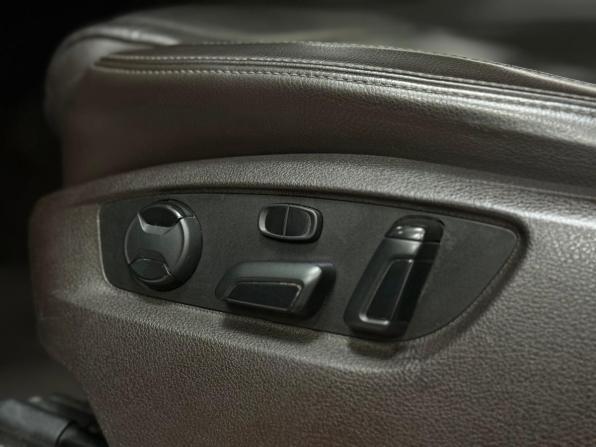 Volkswagen Touareg II с пробегом 2014 года, цена 2 165 000 рублей, 218000 км, внедорожник, Автокод Объявления