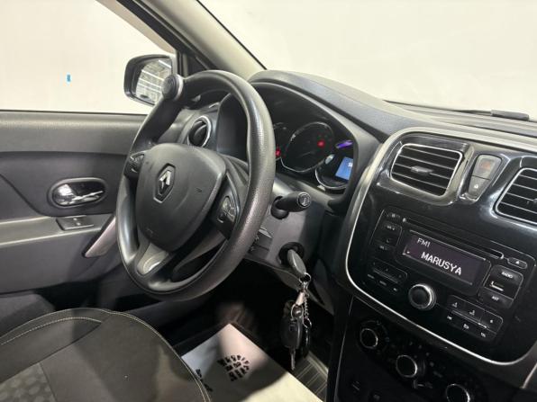 Renault Logan II с пробегом 2015 года, цена 735 000 рублей, 56192 км, седан, Автокод Объявления