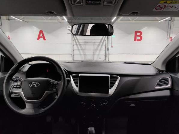 Hyundai Solaris II с пробегом 2017 года, цена 1 169 999 рублей, 154520 км, седан, Автокод Объявления
