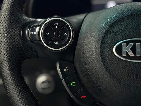 Kia Soul II Рестайлинг с пробегом 2016 года, цена 1 050 000 рублей, 202959 км, хэтчбек, Автокод Объявления