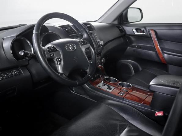 Toyota Highlander II (XU40) Рестайлинг с пробегом 2013 года, цена 1 920 000 рублей, 208000 км, внедорожник, Автокод Объявления