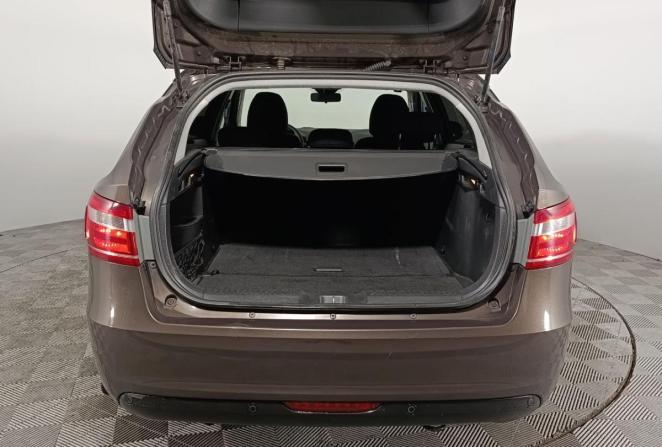 Lada (ВАЗ) Vesta I с пробегом 2017 года, цена 990 000 рублей, 102000 км, универсал, Автокод Объявления