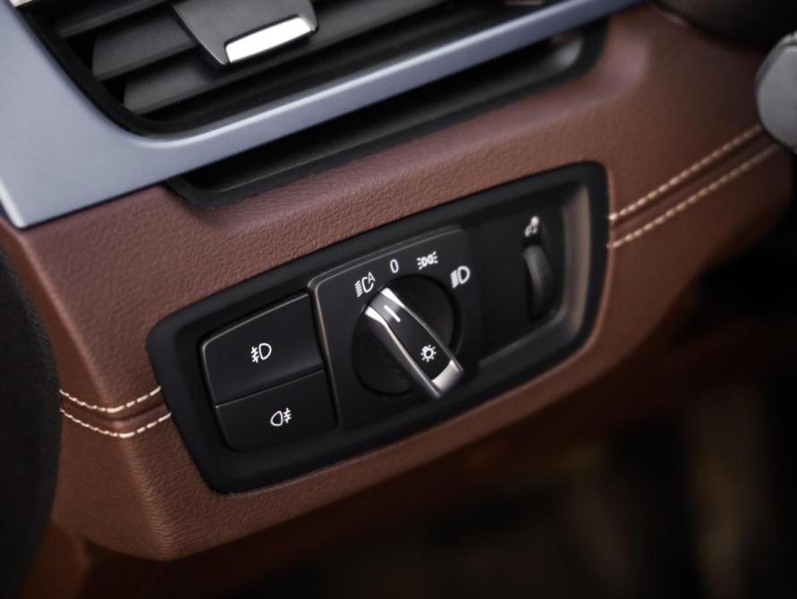 BMW X1 II (F48) Рестайлинг Санкт-Петербург  - изображение 19