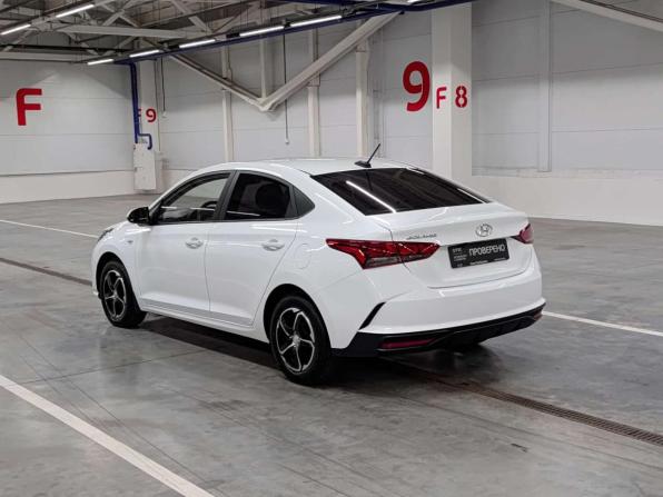 Hyundai Solaris II Рестайлинг с пробегом 2020 года, цена 1 350 000 рублей, 114869 км, седан, Автокод Объявления
