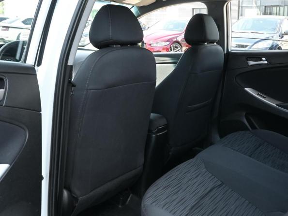 Hyundai Solaris I Рестайлинг с пробегом 2014 года, цена 875 000 рублей, 174573 км, хэтчбек, Автокод Объявления
