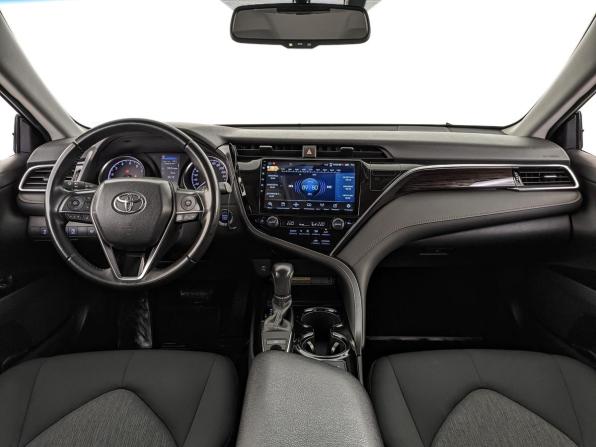 Toyota Camry VIII (XV70) с пробегом 2019 года, цена 2 690 000 рублей, 95193 км, седан, Автокод Объявления