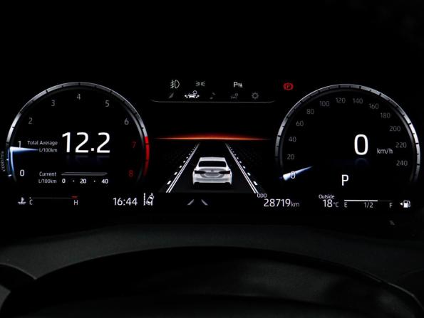 Toyota Camry VIII (XV70) Рестайлинг с пробегом 2023 года, цена 3 800 000 рублей, 28750 км, седан, Автокод Объявления