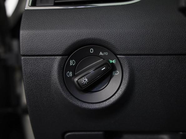Skoda Octavia III (A7) Рестайлинг с пробегом 2018 года, цена 1 719 000 рублей, 135056 км, лифтбек, Автокод Объявления