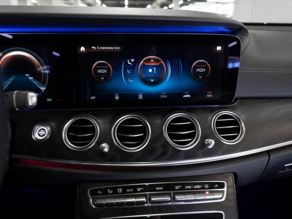 Mercedes-Benz E-Класс V (W213 S213 C238) Рестайлинг с пробегом 2021 года, цена 3 540 000 рублей, 165811 км, седан, Автокод Объявления