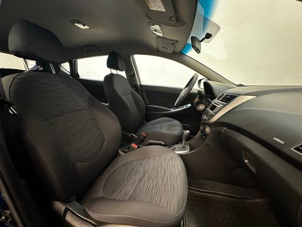 Hyundai Solaris I Рестайлинг с пробегом 2015 года, цена 1 040 000 рублей, 71140 км, хэтчбек, Автокод Объявления