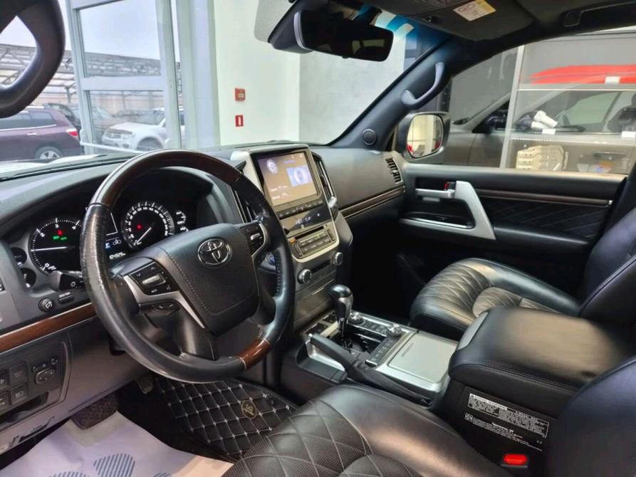 Toyota Land Cruiser 200 Series Рестайлинг 2 Новосибирск  - изображение 8