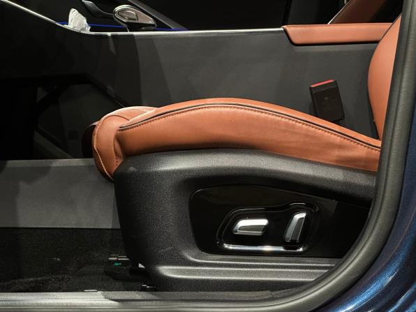 Omoda C5 I с пробегом 2023 года, цена 1 850 000 рублей, 36787 км, внедорожник, Автокод Объявления