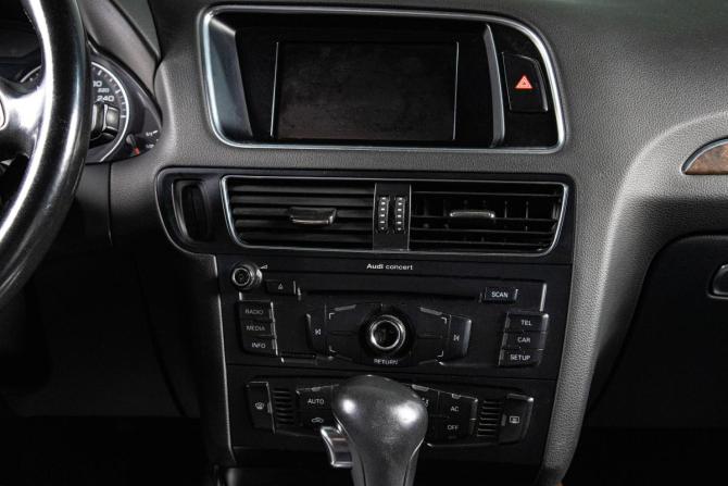 Audi Q5 I (8R) с пробегом 2009 года, цена 1 469 000 рублей, 202679 км, внедорожник, Автокод Объявления