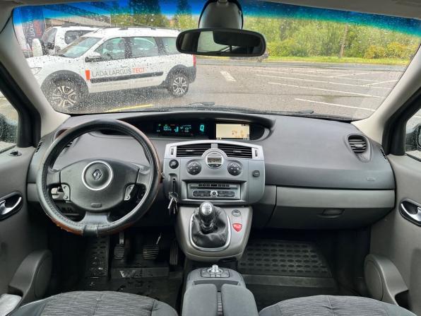 Renault Scenic II Рестайлинг с пробегом 2006 года, цена 449 000 рублей, 295188 км, компактвэн, Автокод Объявления