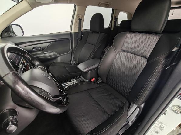 Mitsubishi Outlander III Рестайлинг 2 с пробегом 2018 года, цена 1 929 000 рублей, 162007 км, внедорожник, Автокод Объявления