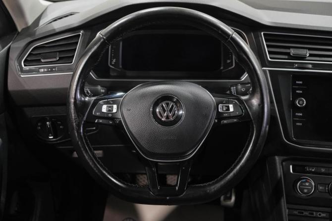 Volkswagen Tiguan II с пробегом 2019 года, цена 2 669 000 рублей, 110540 км, внедорожник, Автокод Объявления