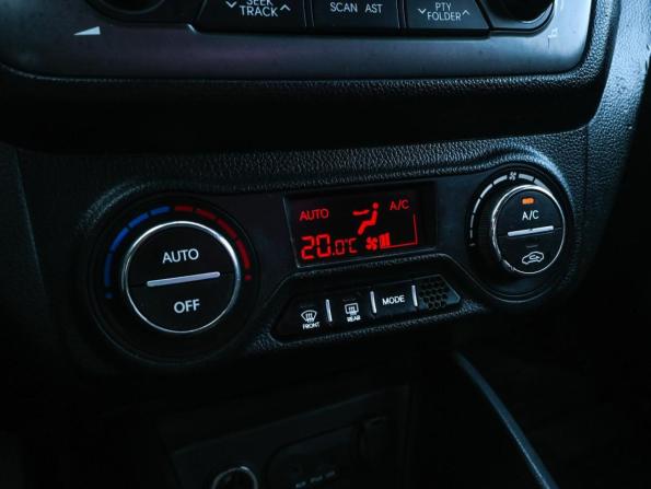 Kia Rio III с пробегом 2012 года, цена 780 000 рублей, 174509 км, седан, Автокод Объявления