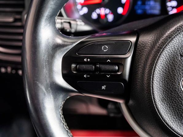 Kia Rio IV с пробегом 2019 года, цена 1 580 000 рублей, 67443 км, хэтчбек, Автокод Объявления