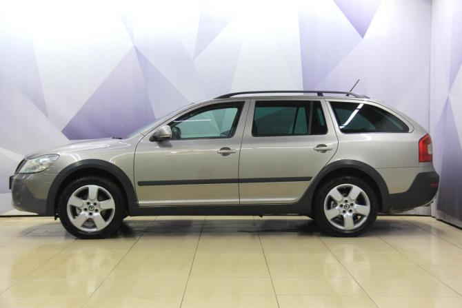 Skoda Octavia II (A5) Рестайлинг с пробегом 2011 года, цена 949 000 рублей, 188690 км, универсал, Автокод Объявления