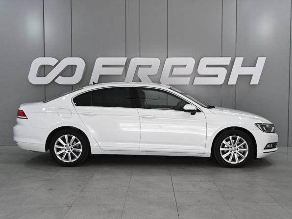 Volkswagen Passat B8 с пробегом 2019 года, цена 2 249 000 рублей, 67100 км, седан, Автокод Объявления